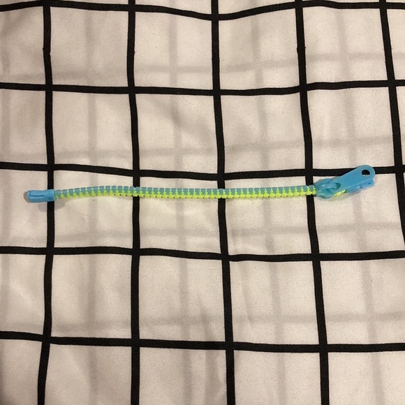 Random fidget bundle - Picture 7 of 7